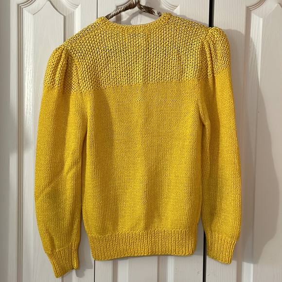 Vintage Nannell Sweater size Medium. - Picture 2 of 4